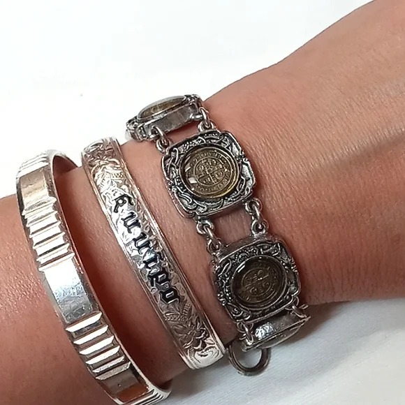 ✴ Virgins Saints & Angels Silver-tone San Benito Toggle Bracelet NEW! - Picture 3 of 16
